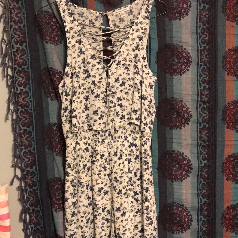floral romper. never worn